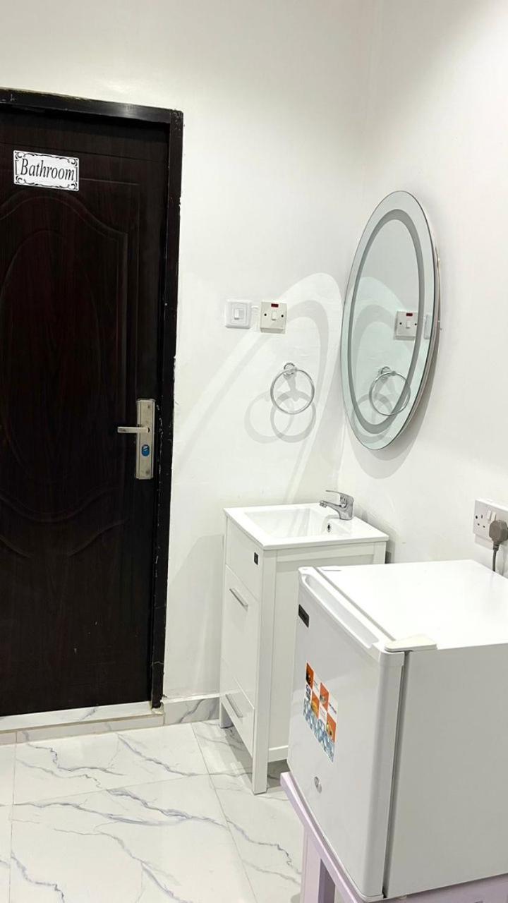 Blueocean Apartment Benin City Eksteriør billede